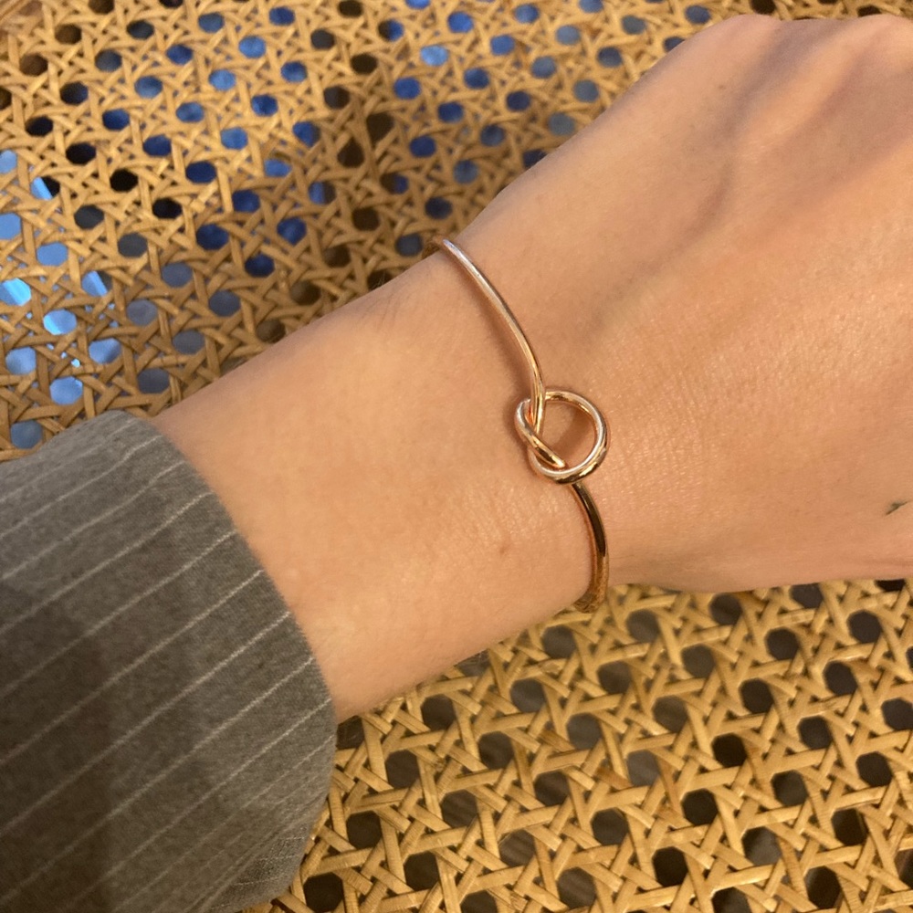 rose gold knot bracelet
